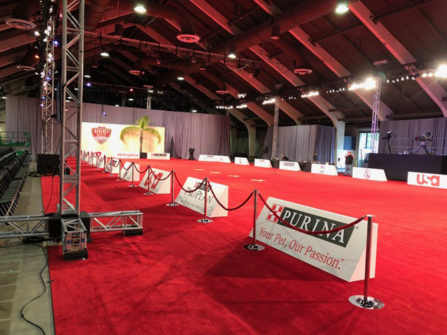 2018 Beverly Hills Dog Show velvet ropes and stanchions