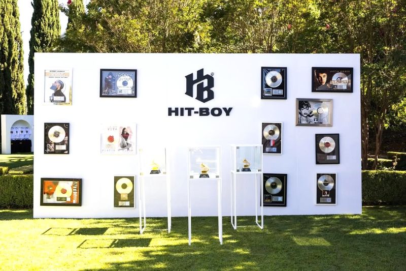 Hit-Boy Display Wall Pedestal