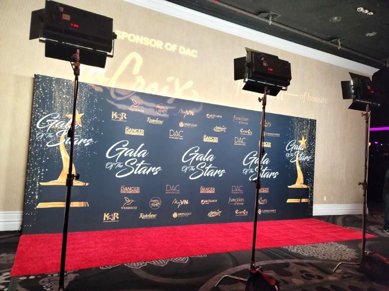 Gala of the Stars step and repeat backdrop installation